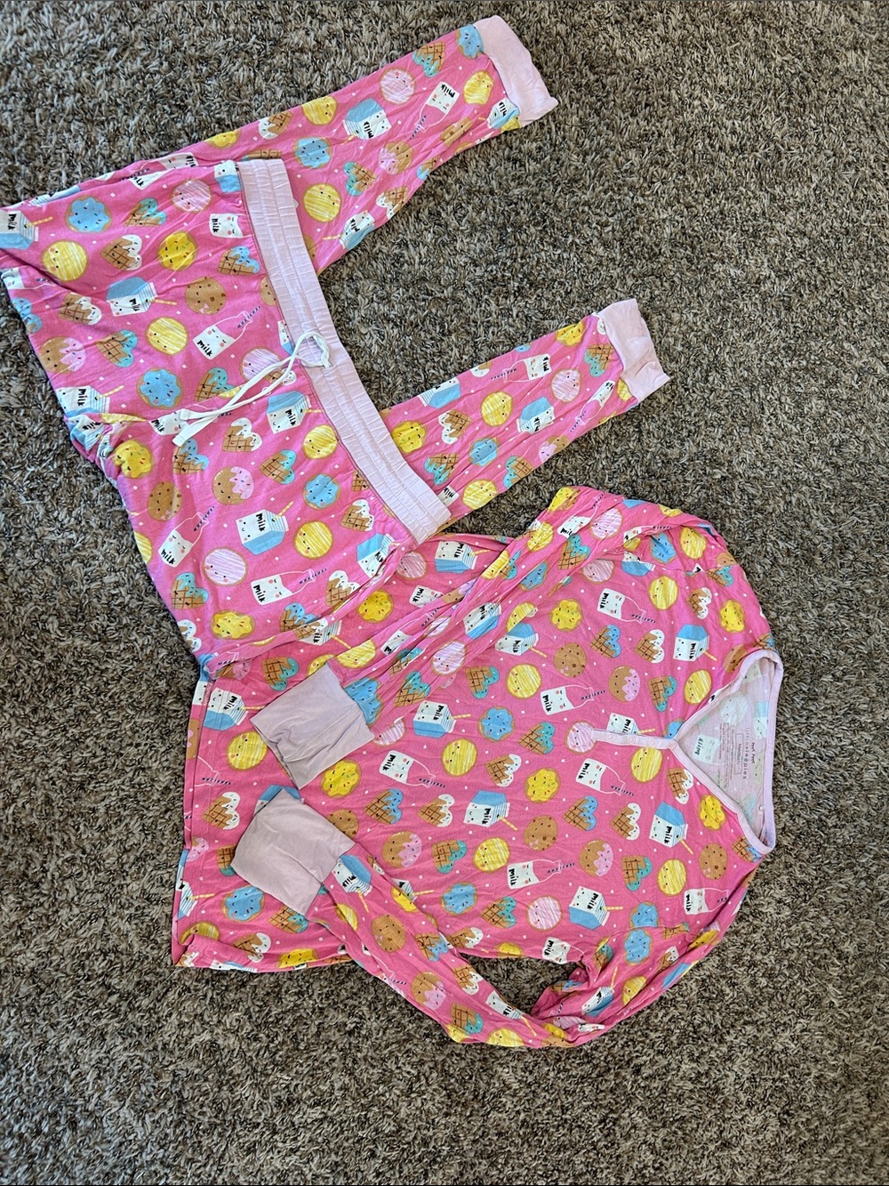 Little Sleepies Pink Cookies And Milk Bamboo Two piece pajama Womens size medium
